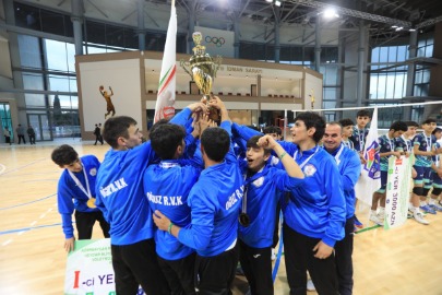 Ulu Öndərin anadan olmasının 101-ci ildönümünə həsr olunmuş Respublika Voleybol Turniri keçirilib - FOTO