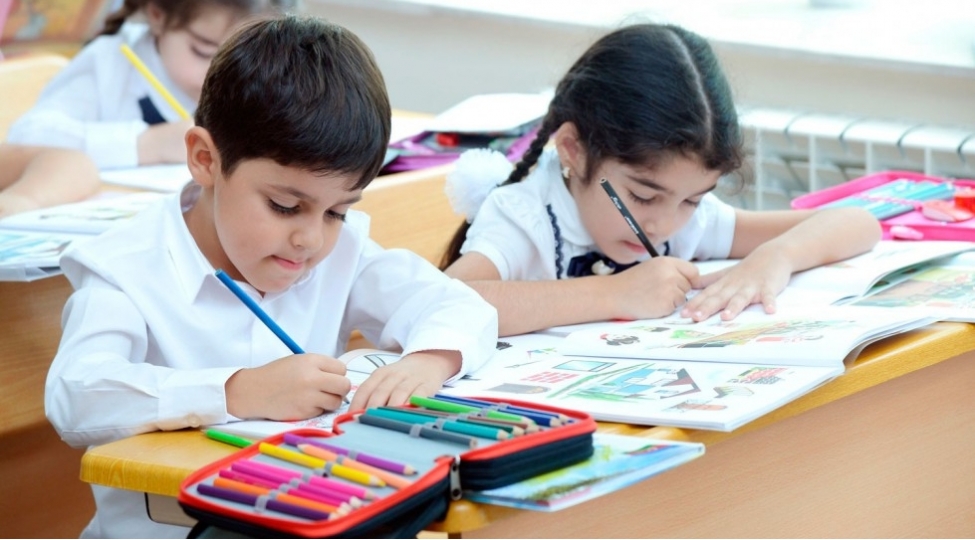 Məktəbəhazırlığa qeydiyyatda bir neçə məktəb seçimi mümkündür?