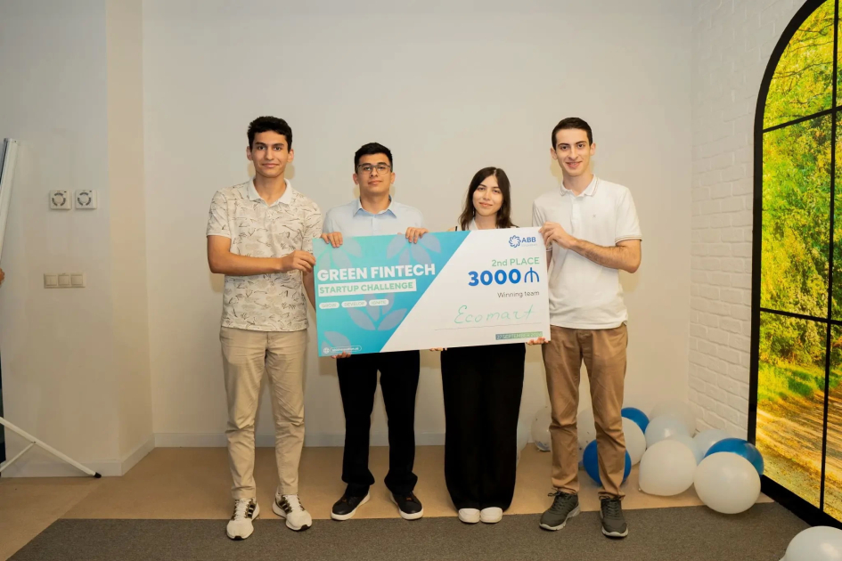 UFAZ tələbələri “Green Fintech Startup Challenge” müsabiqəsində 2-ci yeri tutublar - FOTO