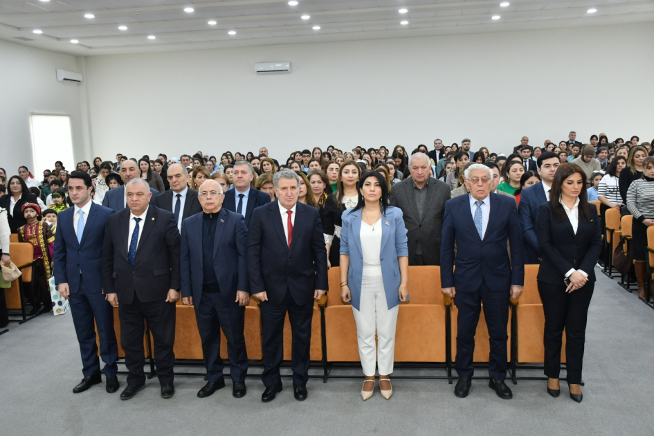 “Məktəb, elm və ədəbiyyat” mövzusunda konfrans keçirilib - FOTO