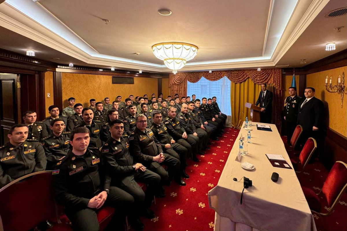 Rusiyada təhsil alan azərbaycanlı hərbi qulluqçularla GÖRÜŞ