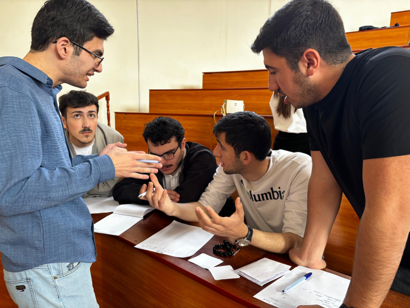 BDU-da Tələbələrarası I Azərbaycan kubokunun seçim turu davam edir - FOTO