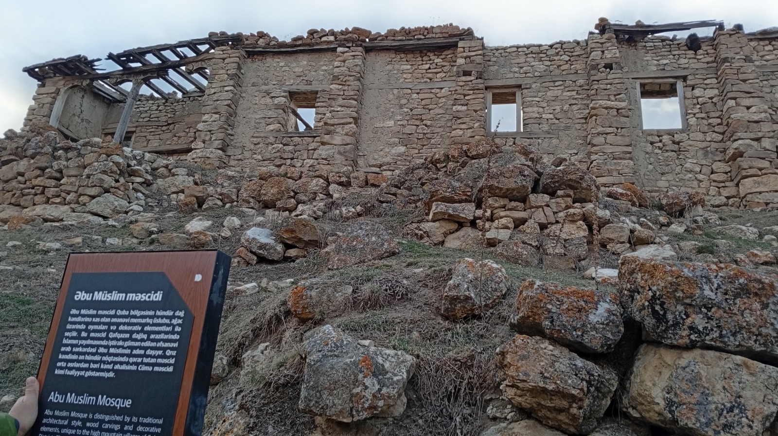 Tarixi məscidlə bağlı Prezidentə müraciət edildi