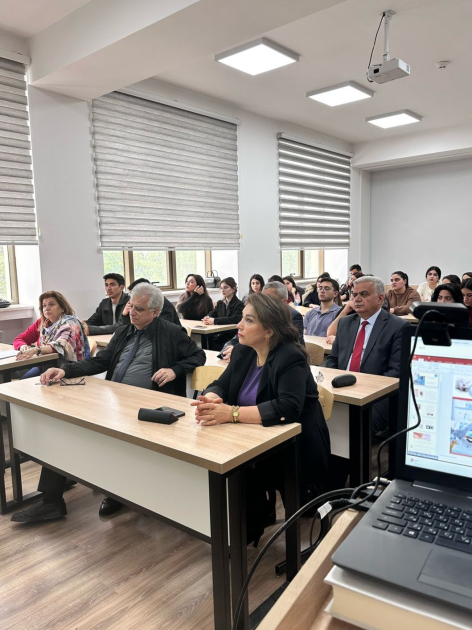 Türkiyənin Bursa Uludağ Universitetinin professoru BDU-da elmi seminar keçirib - FOTO