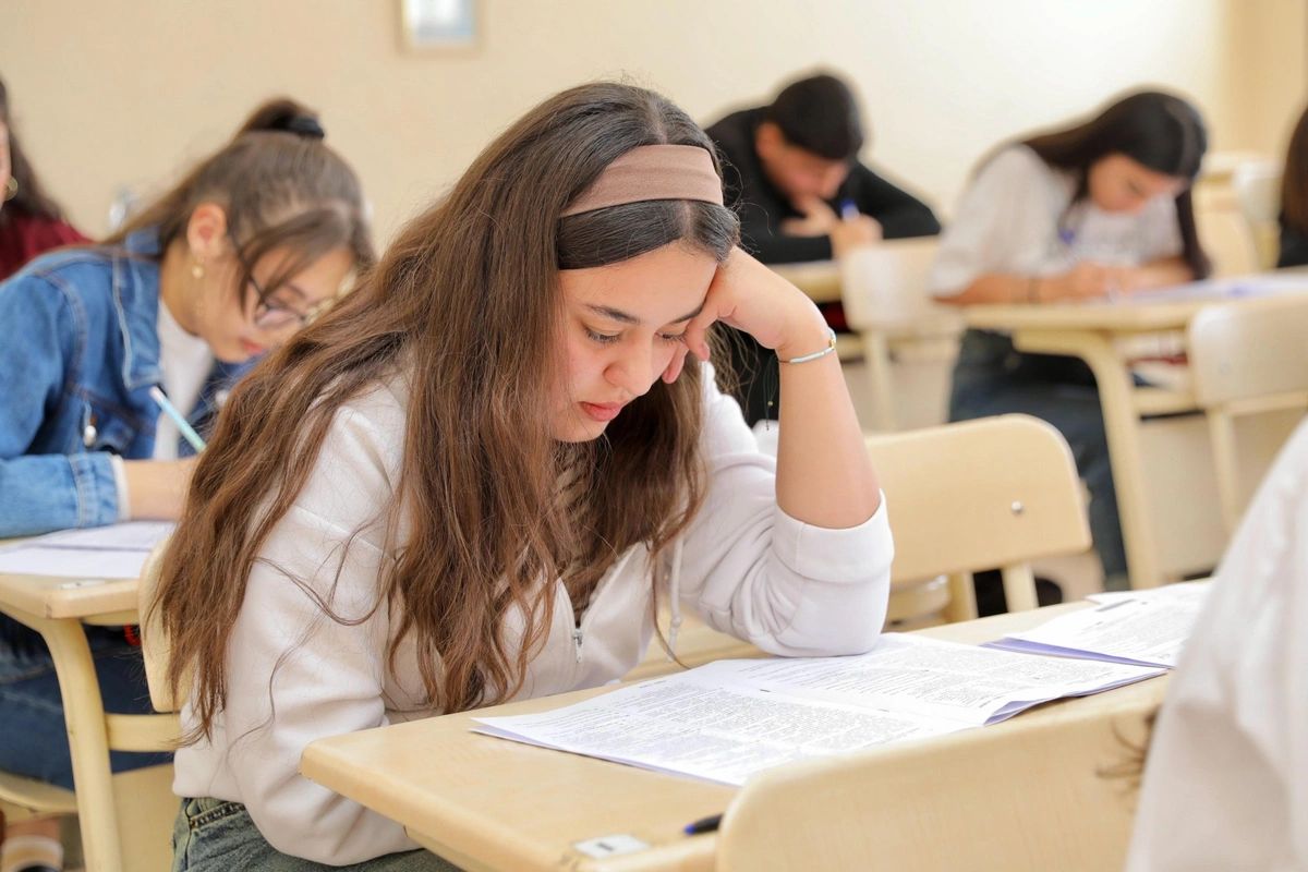 27 mindən çox şagird imtahan verib - YENİLƏNİB