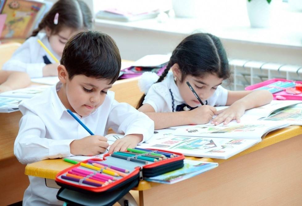 Birinci sinfə qəbul: Məktəb və müəllim seçiminin VAXTI