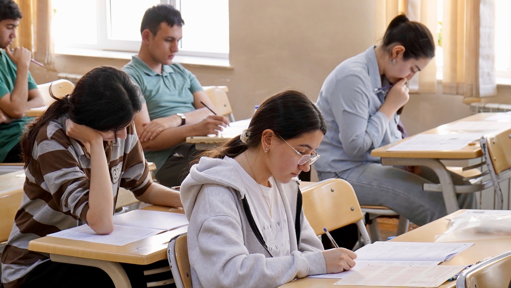 Bakalavriat və əsas tibb təhsili üzrə illik təhsil xərclərinin miqdarı müəyyənləşib