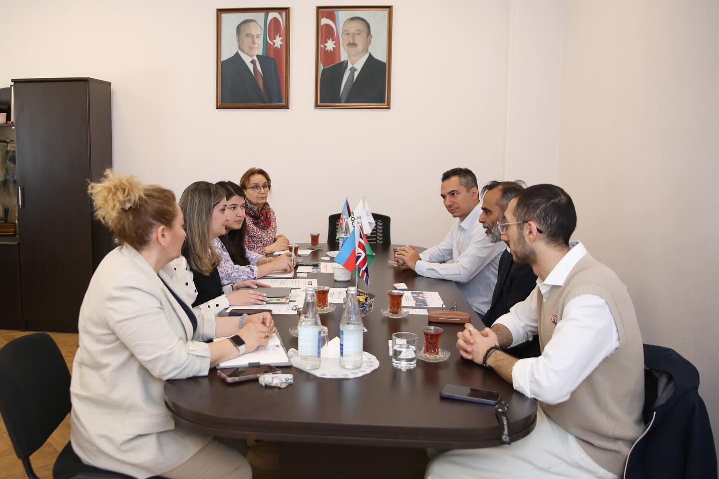 Britaniya institutunun nümayəndələri BANM-də olublar - FOTO