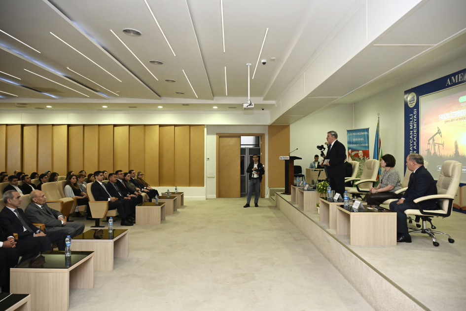 Gənc alim və tədqiqatçıların respublika elmi konfransı keçirilib - FOTO