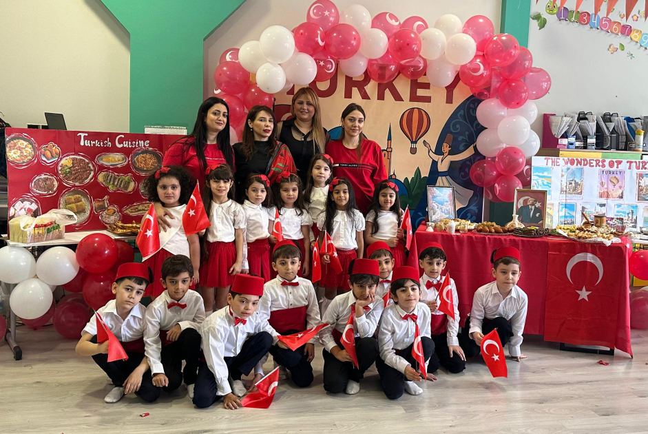 Lisey şagirdləri “Mədəniyyətlər Günü”nü qeyd ediblər - FOTO