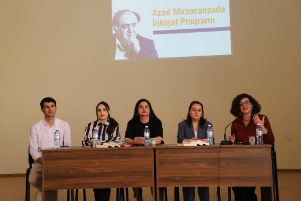 “Kreativ düşüncə tərzini necə formalaşdırmalı?” mövzusunda infosessiya keçirilib - FOTO