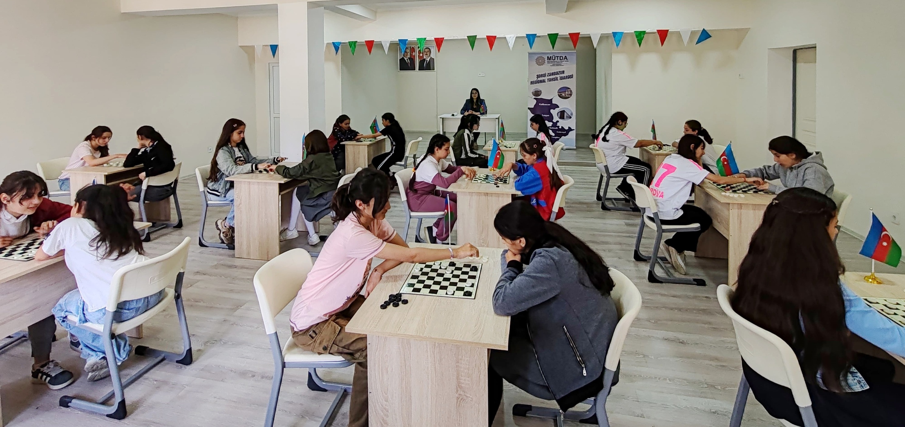 Laçında şagirdlər üçün idman yarışları keçirilir - FOTO