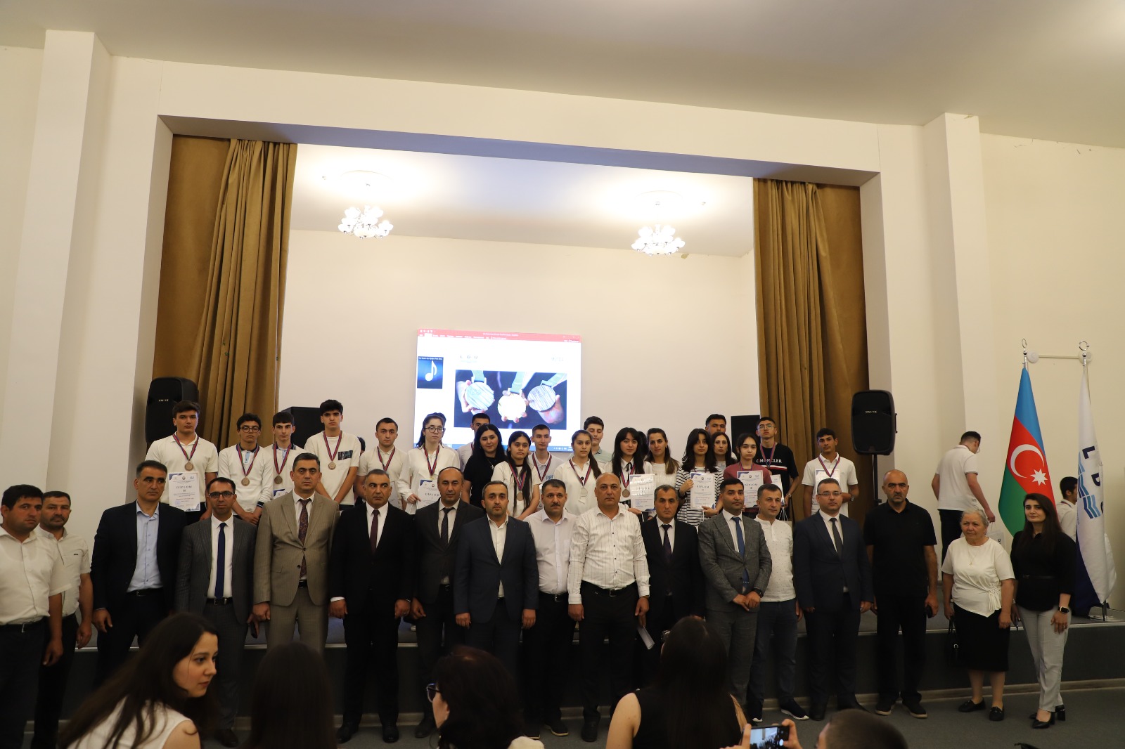 LDU-da regional olimpiada qalibləri mükafatlandırılıb