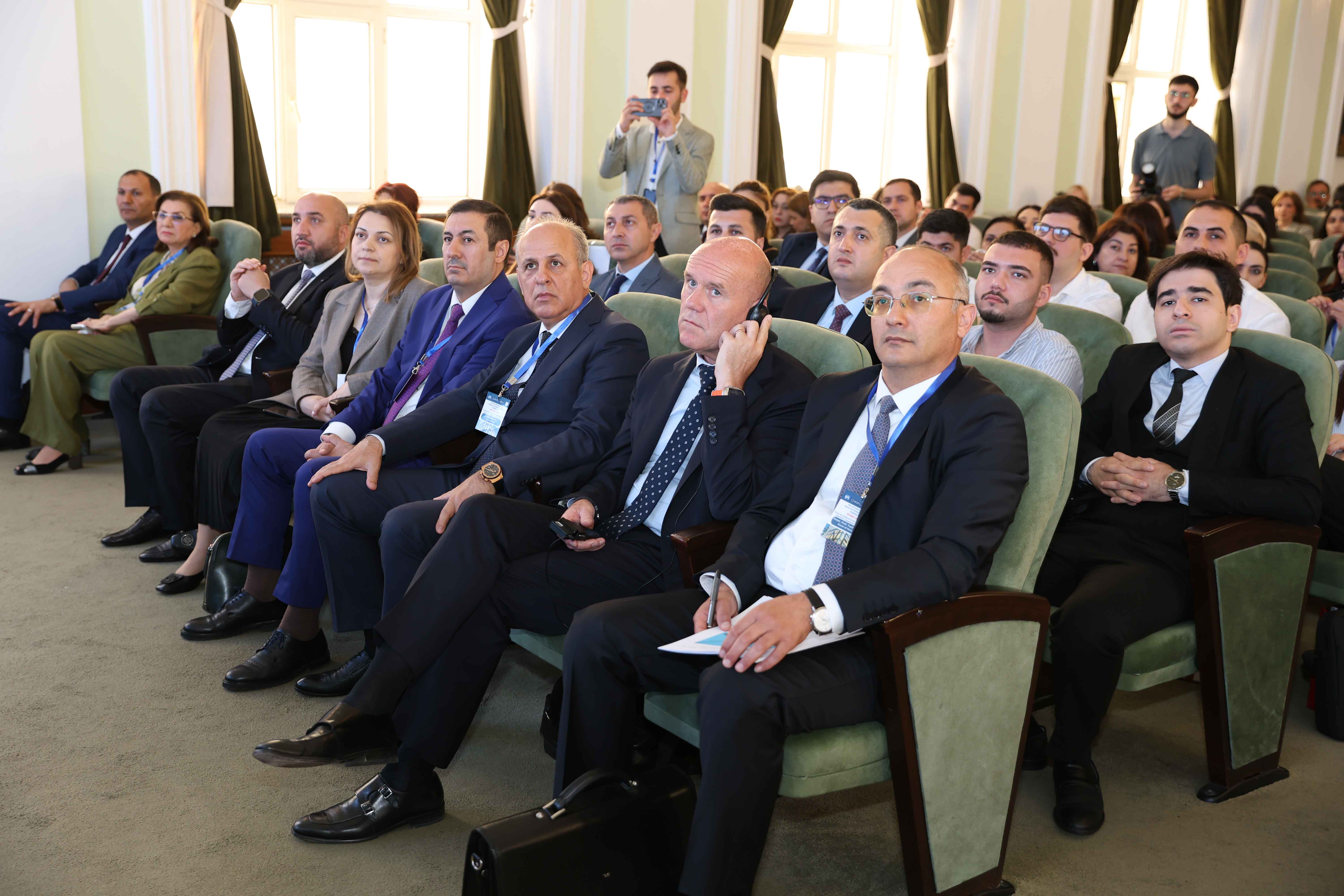 UNEC-də universitetlər və işəgötürənlərin I Beynəlxalq Forumu keçirilib