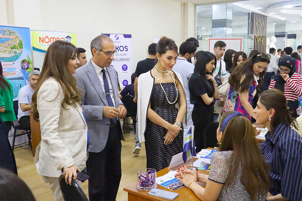 Azərbaycan Universitetində ənənəvi “Karyera Günü” keçirilib - FOTO