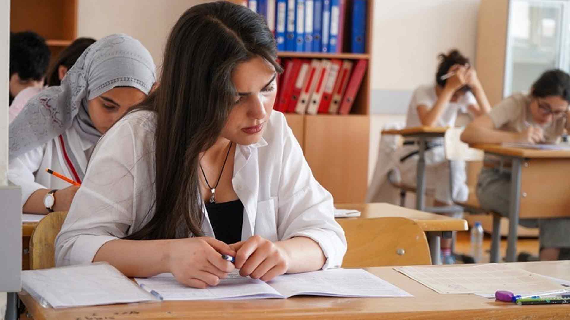 DİM-də GRE General Test imtahanı keçirilib