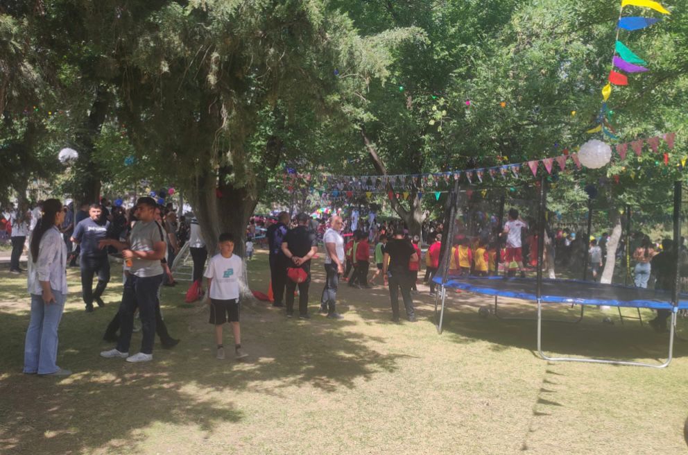 Naxçıvanda “Uşaqların rəngli dünyası” festivalı keçirilir - FOTO