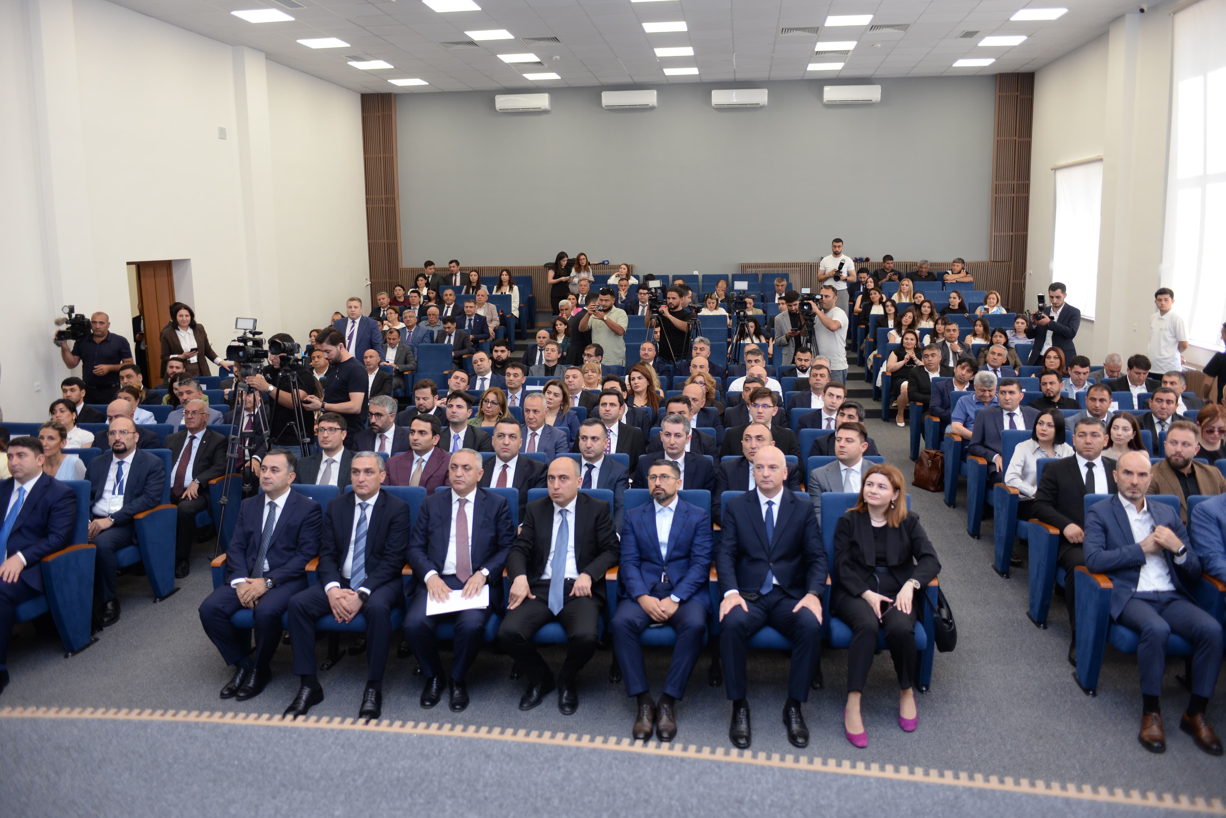 Xankəndidə Qarabağ Təhsil və Tərəfdaşlıq Forumu öz işinə başlayıb - FOTO