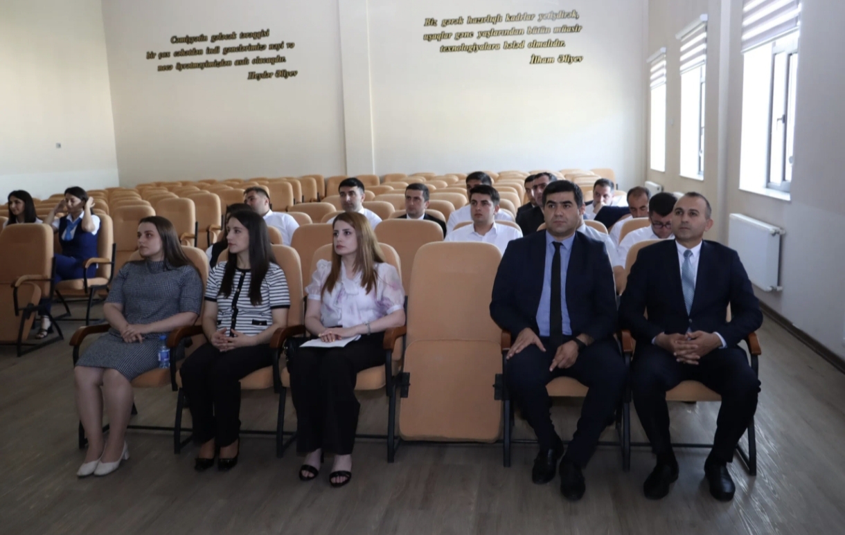 Dövlət qulluqçuları üçün təlimlər keçirilib - FOTO