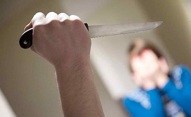 Həmyaşıdını bıçaqlayan 15 yaşlı oğlan tutuldu