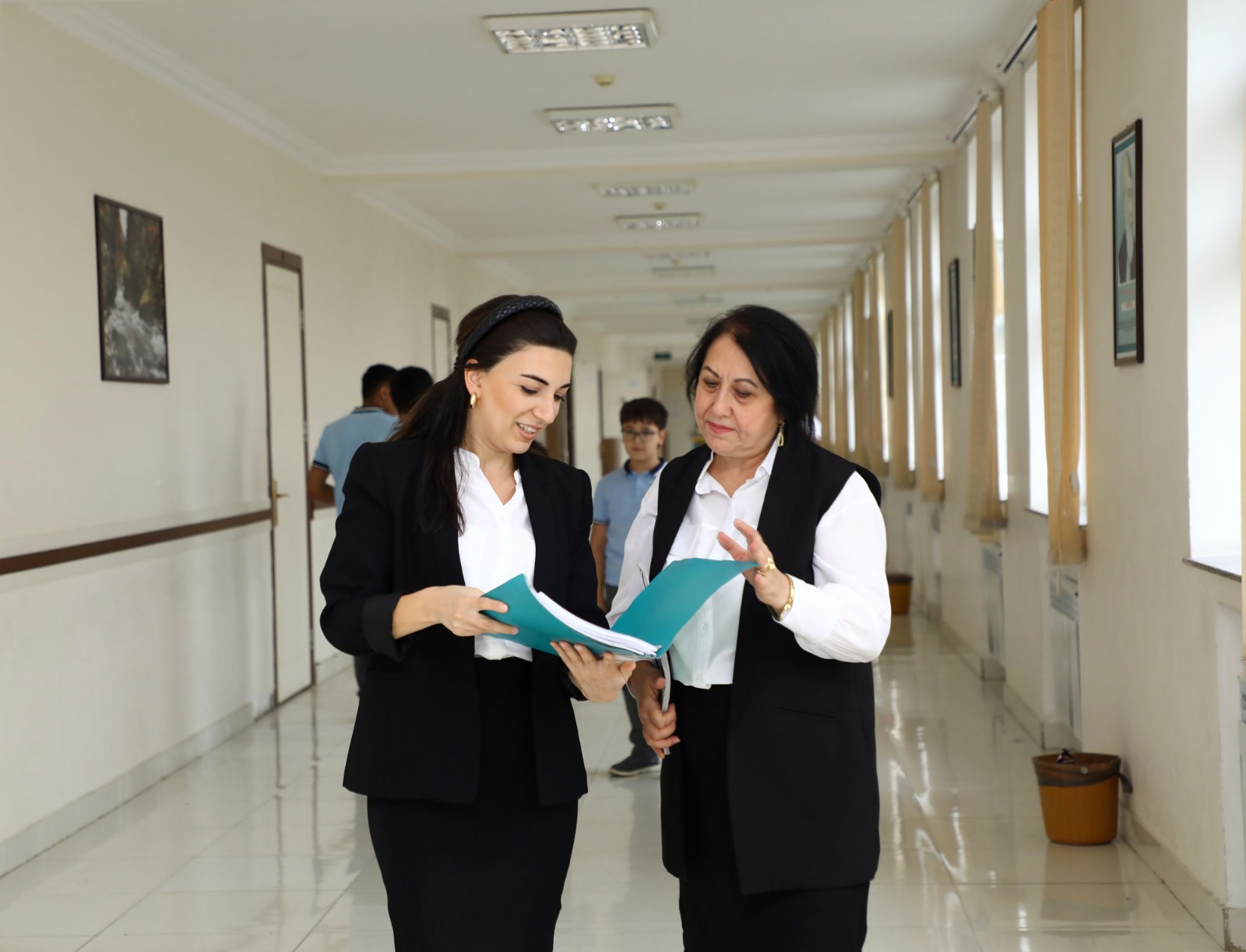 12 000-dən çox müəllimi əhatə edən təlimlər keçirilib