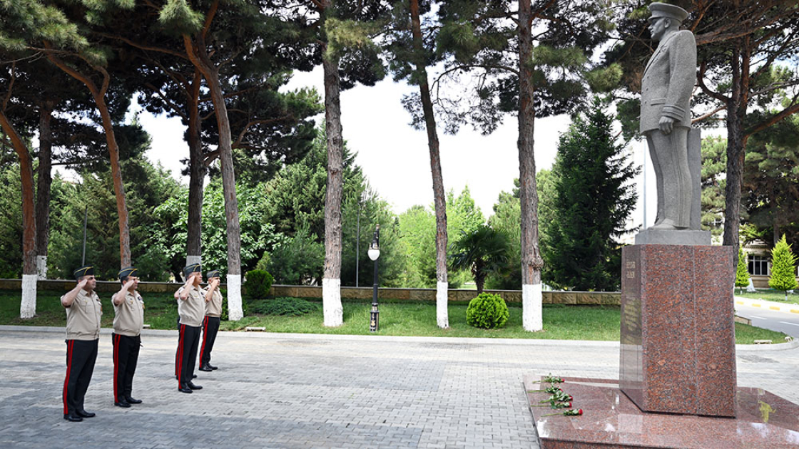 Baş Qərargah rəisi Heydər Əliyev adına Hərbi İnstitutda olub