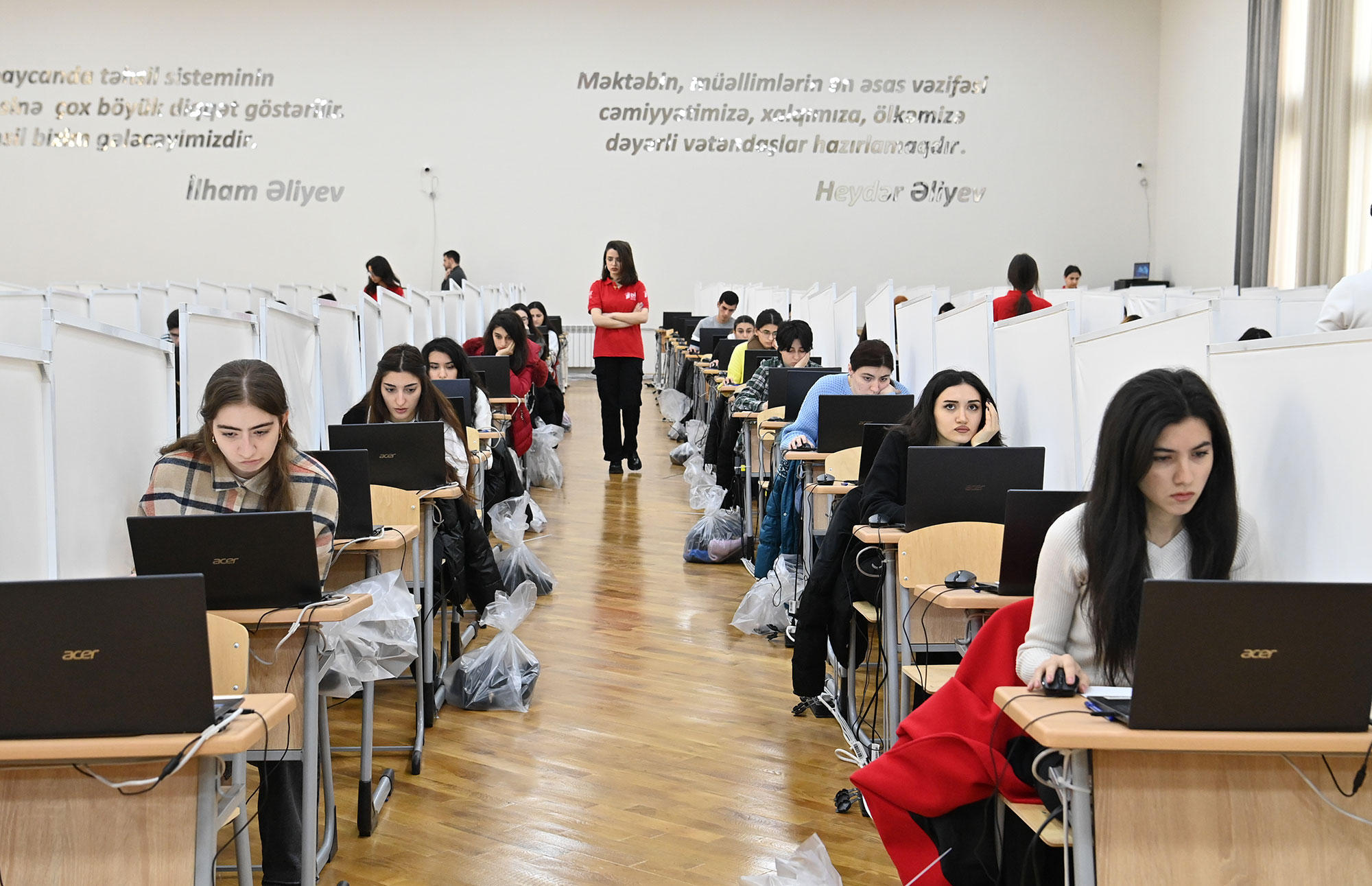 Lənkəran-Astara bölgəsində 400-dən çox müəllim sertifikatlaşdırma imtahanı verir - FOTO