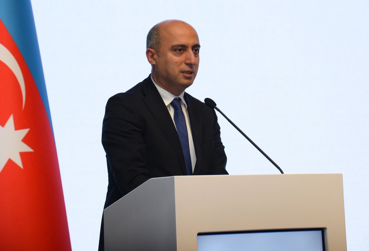 Emin Əmrullayev: Məktəblərdə Çin dilini tədris etmək istəyirik