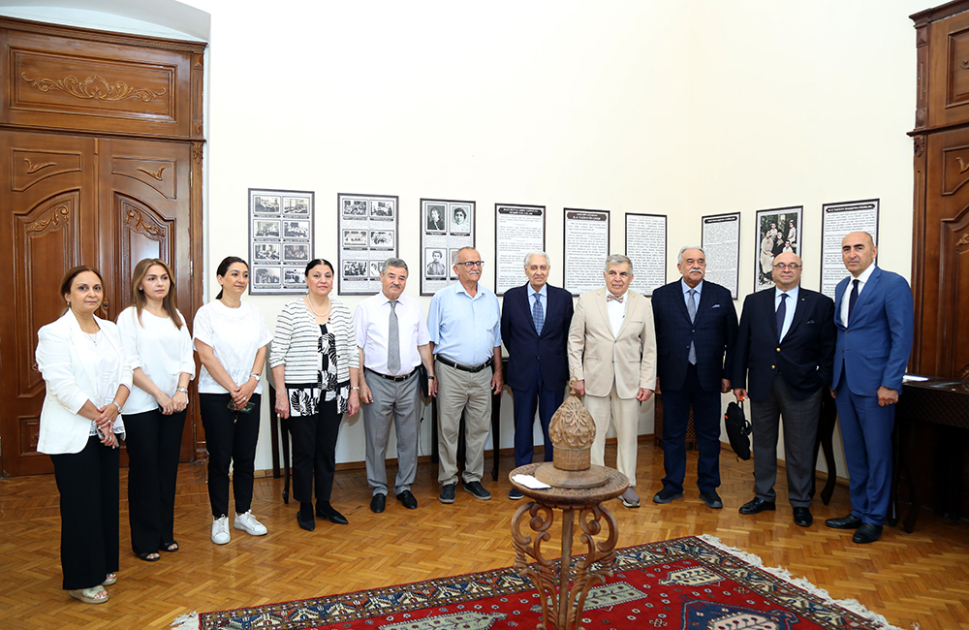 Əlyazmalar İnstitutunda elmi sessiya: “Cavad Heyət və türk kimliyinin elmi zəfəri” - FOTO