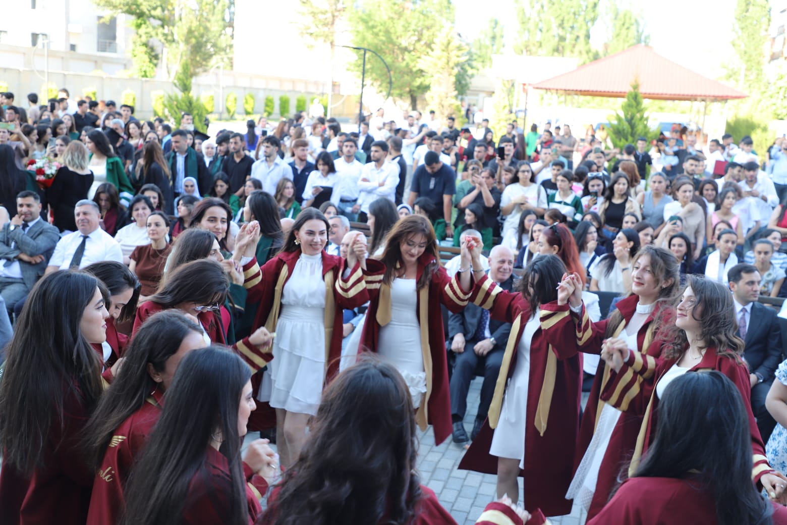 Lənkəran Dövlət Universitetində məzun günü təntənəli şəkildə qeyd olunub