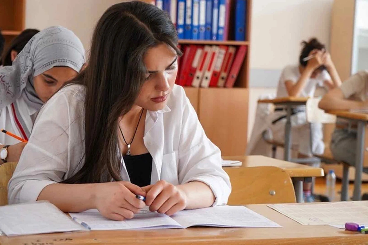 Bu gün DİM Azərbaycan dili fənni üzrə imtahan keçirəcək 