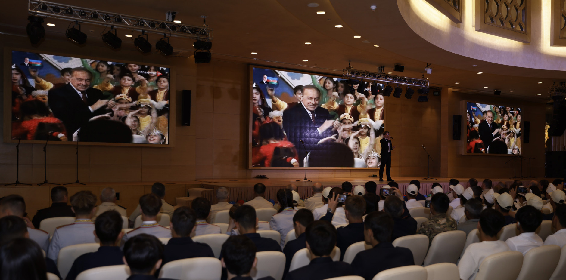 FHN tərəfindən təşkil olunan yarışların qaliblərinin mükafatlandırma mərasimi olub-FOTO 