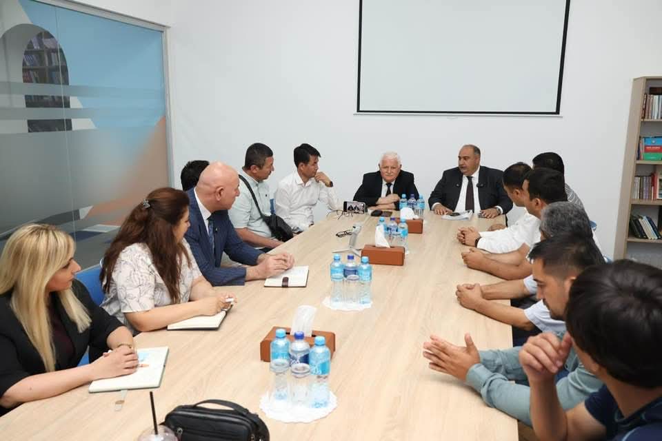 Bakı Slavyan Universitetində Özbək filoloqları və tərcüməçilərlə görüş keçirilib - FOTO 