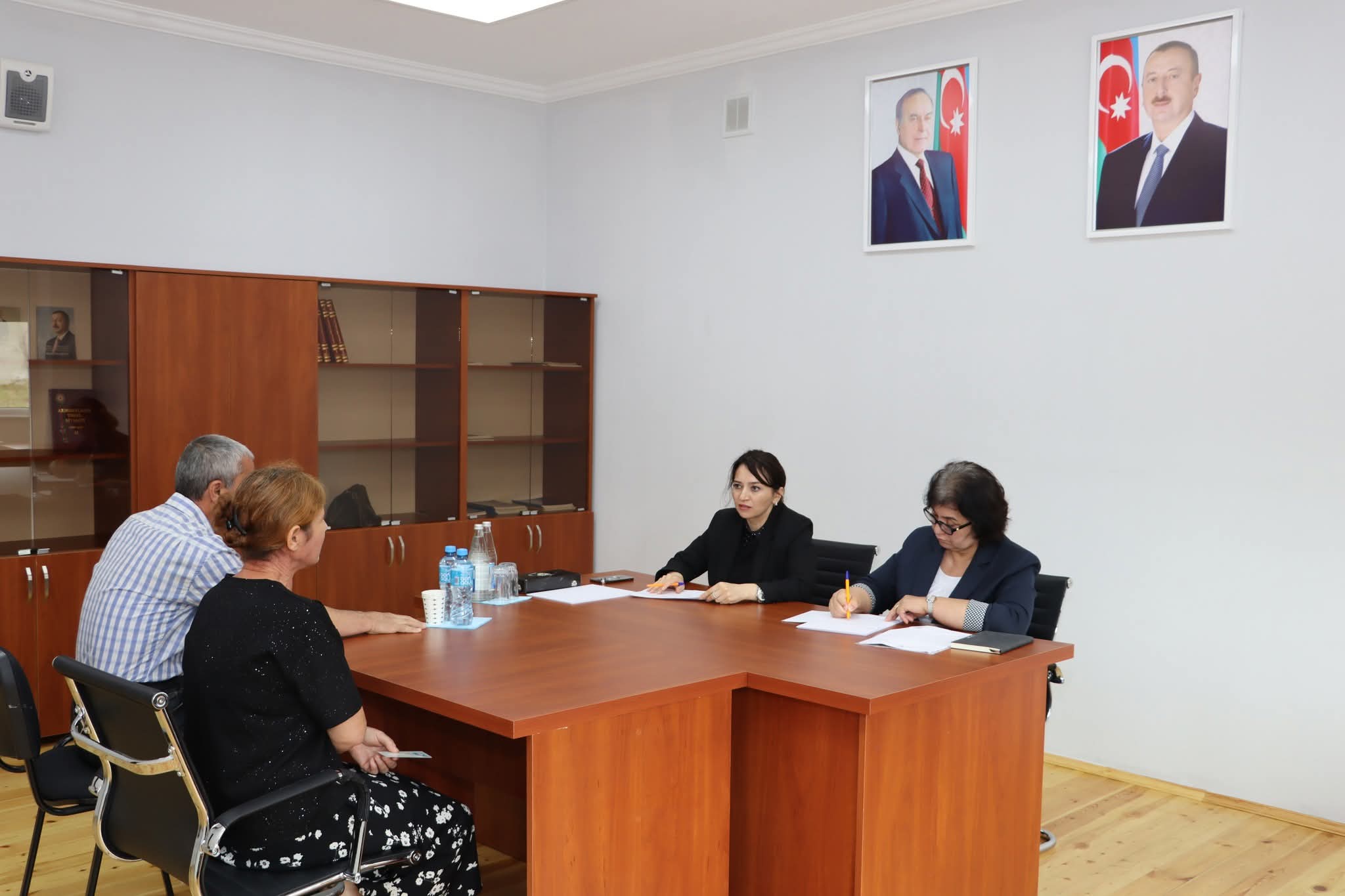 Şəki-Zaqatala Regional Təhsil İdarəsinin müdiri Günay Mahmudova vətəndaşlara görüşüb -FOTO 