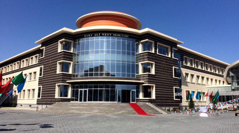 Bakı Ali Neft Məktəbində təhsil haqqı yeniləndi