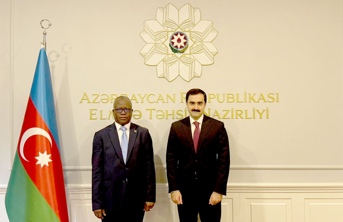 Nazir müavini Burkina Fasonun Türkiyədəki fövqəladə və səlahiyyətli səfiri ilə görüşüb