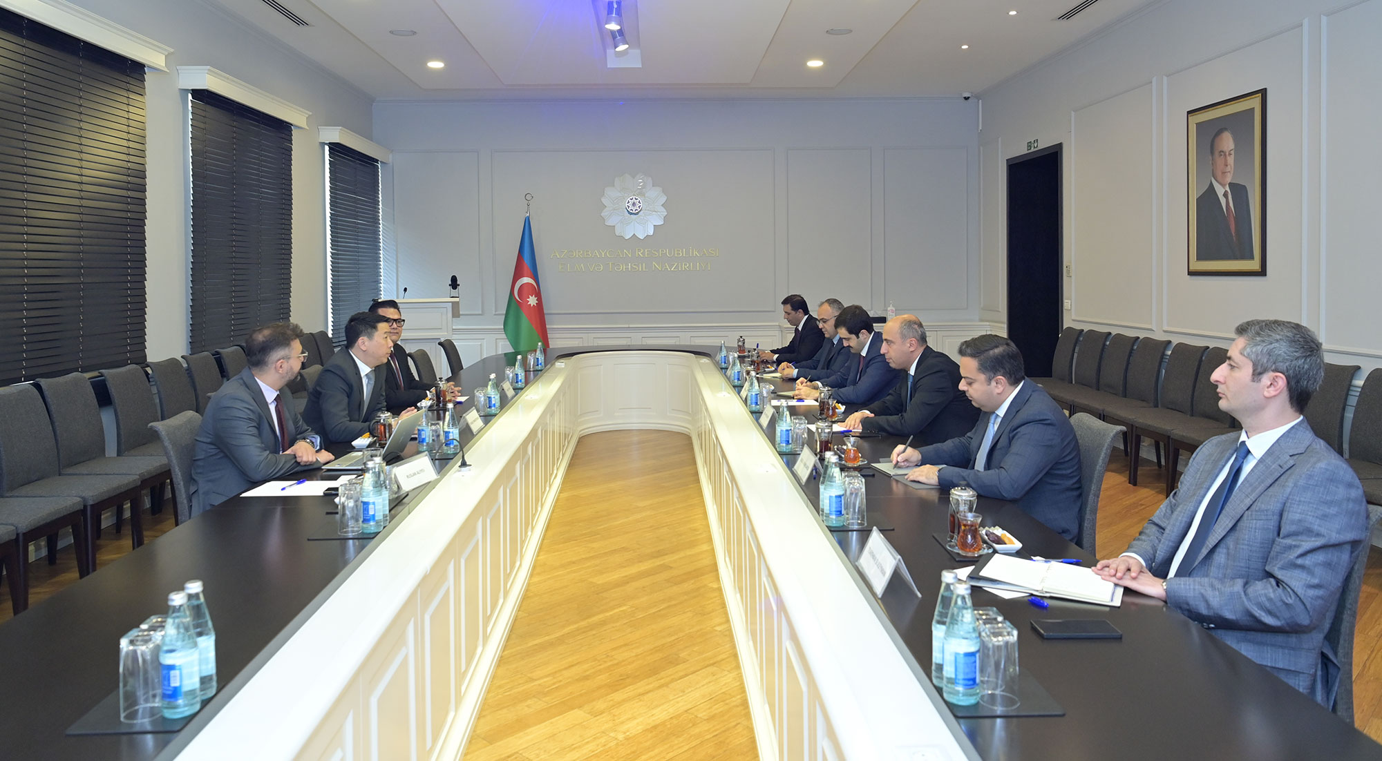 Elm və Təhsil Nazirliyi ilə “Presight” şirkəti əməkdaşlıq məsələlərini müzakirə edib