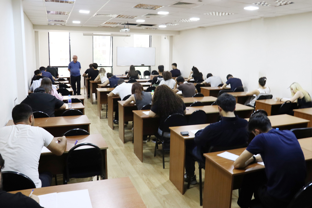 Azərbaycan Universitetində 1122 imtahan təşkil olunub