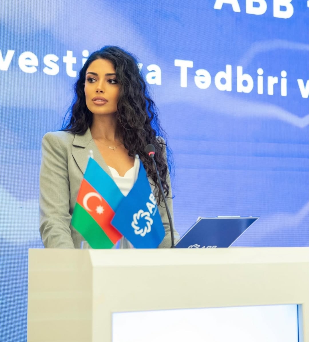 Məşhur teleaparıcı işdən ayrıldı