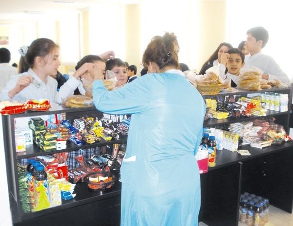 Məktəb bufetləri uşaqların sağlamlığını təhlükə altına salırmı?
