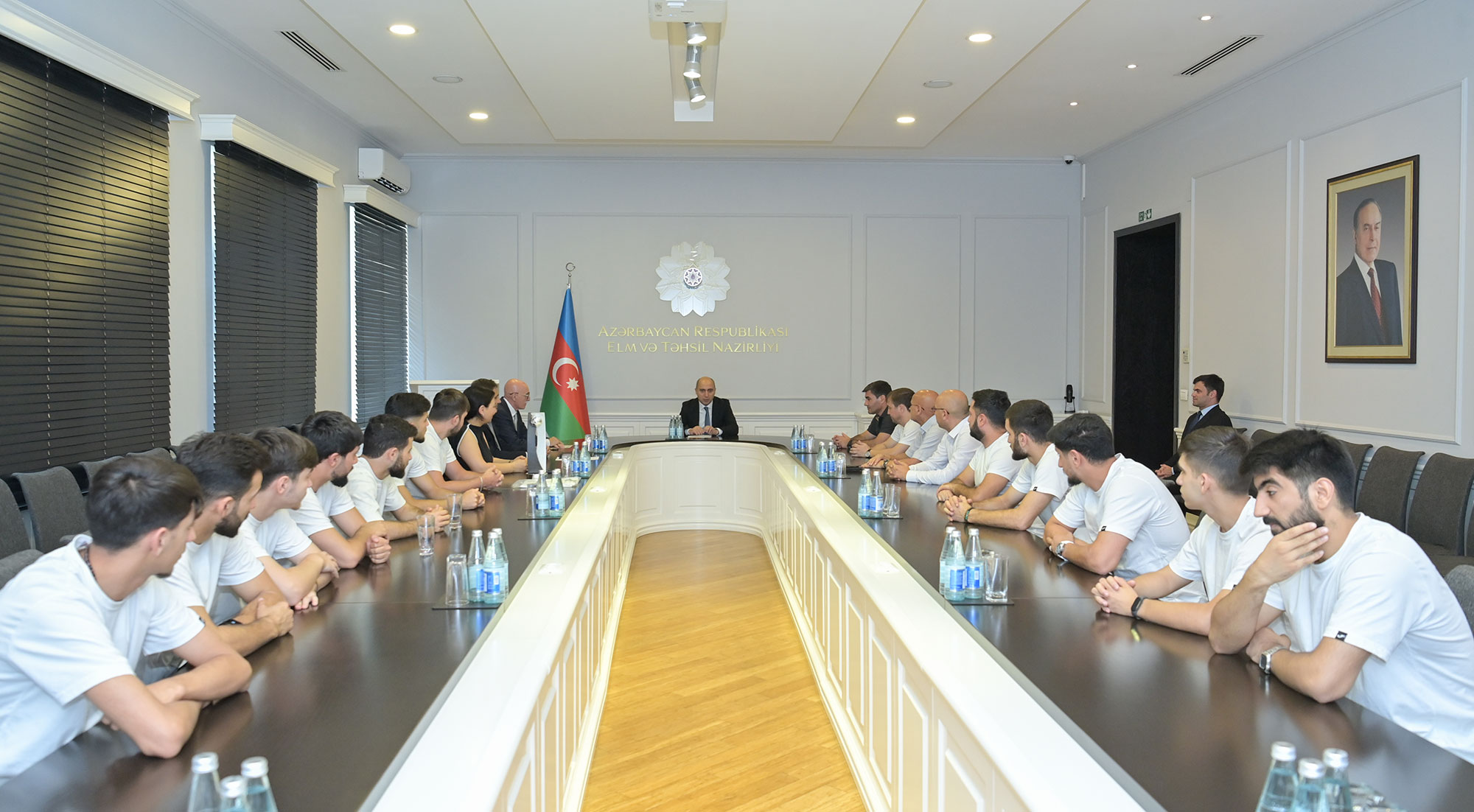  Avropa Universitetləri Futzal Çempionatının qalibi olan komanda ilə nazirlikdə görüş keçirilib -FOTO 