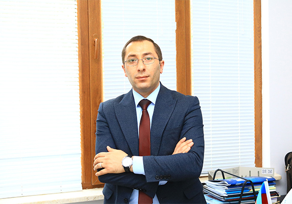 “2025-ci ildən əmək müqaviləsinə xitam verilmiş müəllimlərin regionlar üzrə statistikası mövcuddur” – Təhsil eksperti Elçin Əfəndi