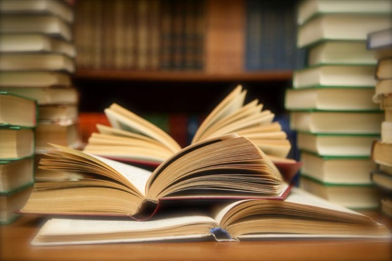 Tələbələr üçün mütləq oxunmalı 5 kitab