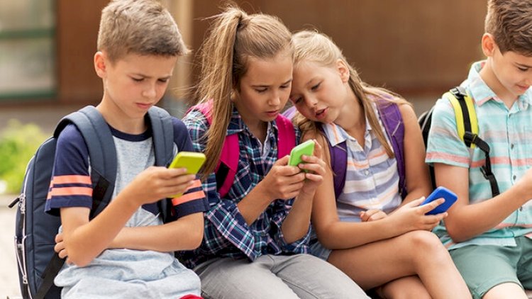 The Psychological impact of insults and blackmail on children and adolescents on social media