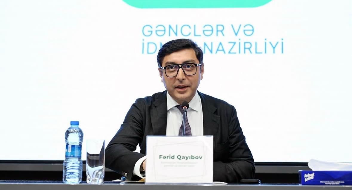 Nazir Fərid Qayıbov beynəlxalq arenada fərqlənən idmançılarla görüşdü