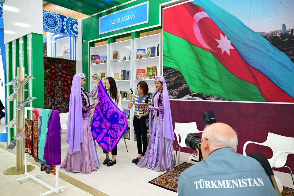 Türkmənistanda Azərbaycan Mədəniyyəti və İrsinin Parlaq Təqdimatı