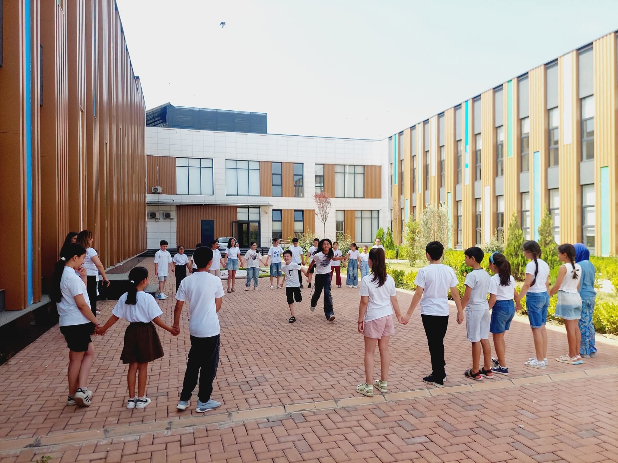 Summer school organized in the liberated territories