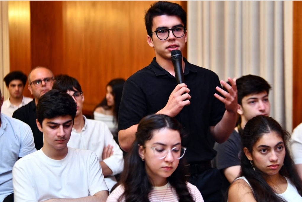 Orientation meeting for state program scholarship recipients: Education and career prospects for youth