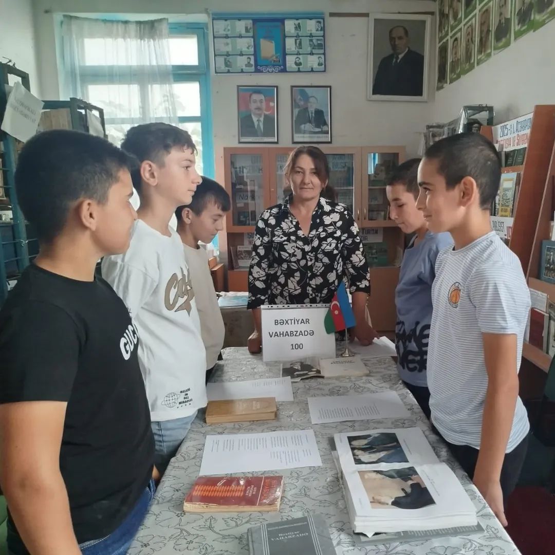 Oğuzda Bəxtiyar Vahabzadənin 100 illiyinə həsr olunmuş şeir saatı keçirilib