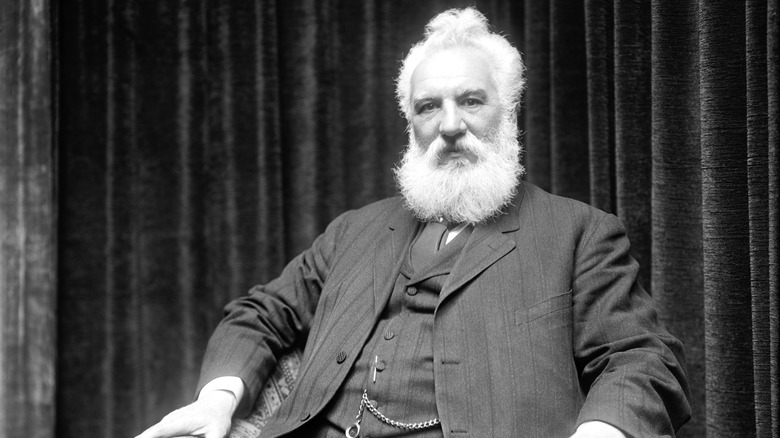 Alexander Graham Bell – Telefonun Ixtiraçısı və Kommunikasiya Sahəsində Dahi